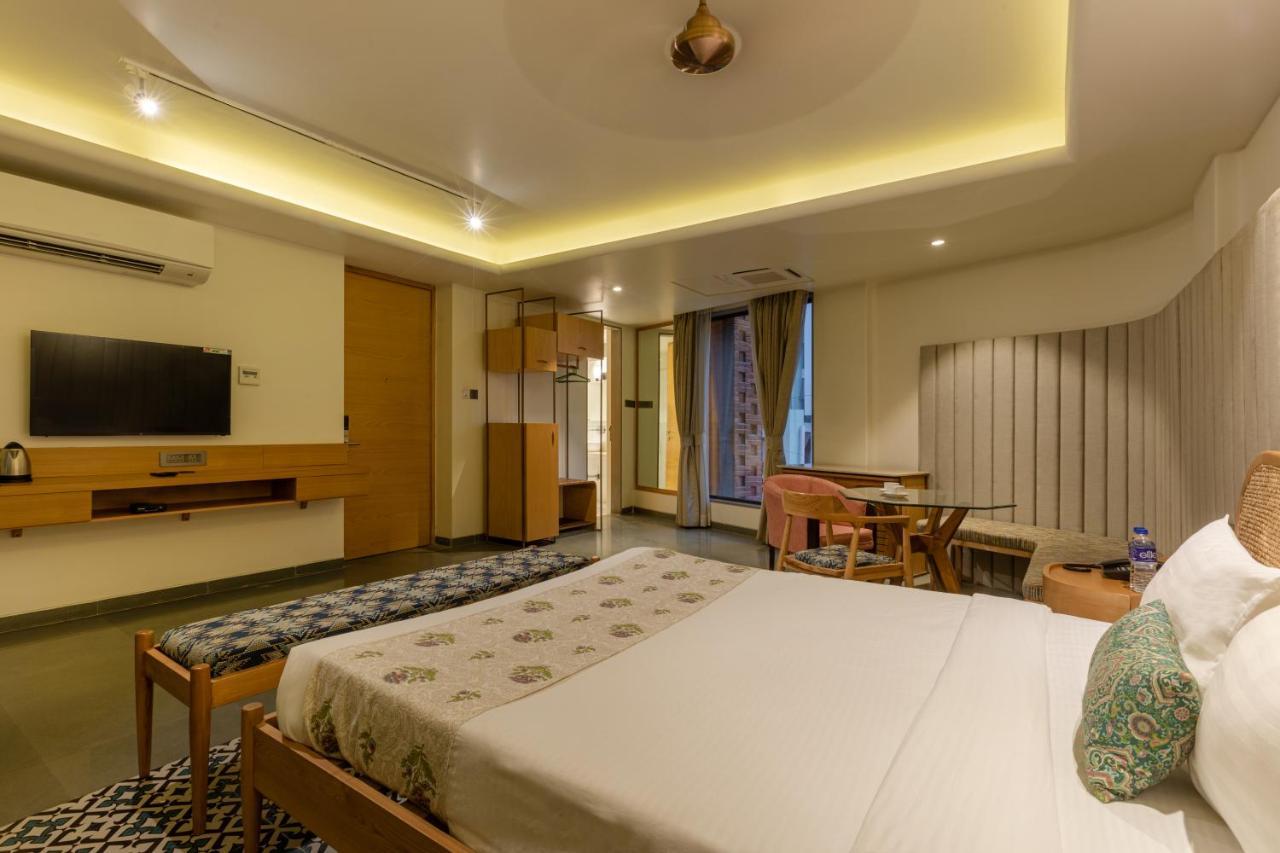 Indus Suites Nagpur Exterior foto